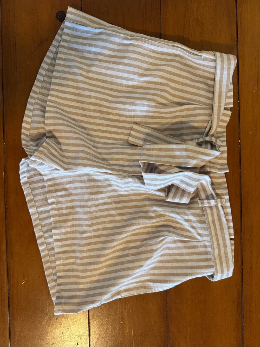 Striped Tie-Waist Linen-Blend Shorts in Beige and White